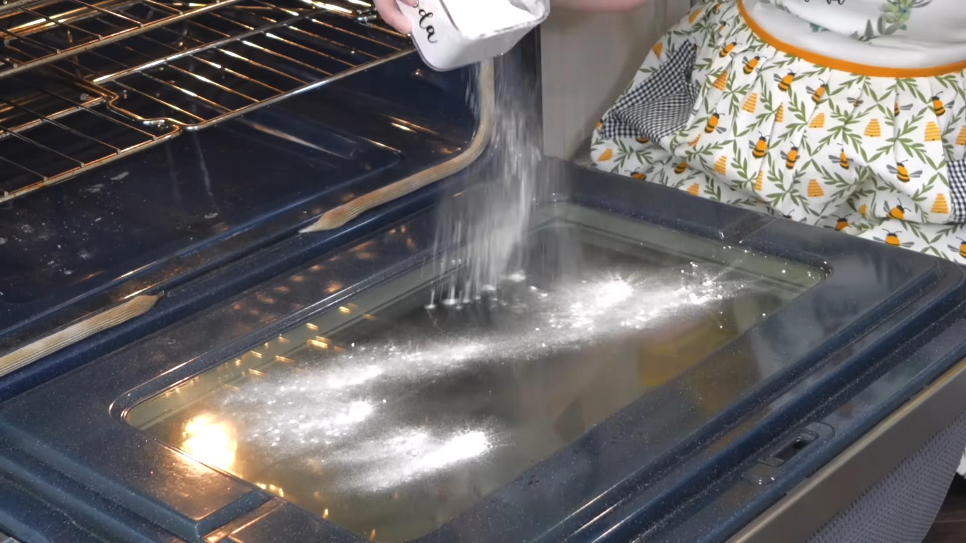 Degrease oven naturally fast