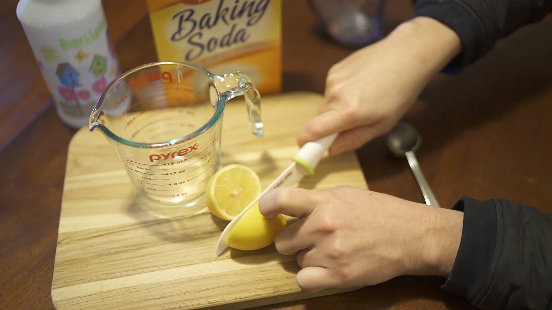 Baking Soda Cleaning Hacks