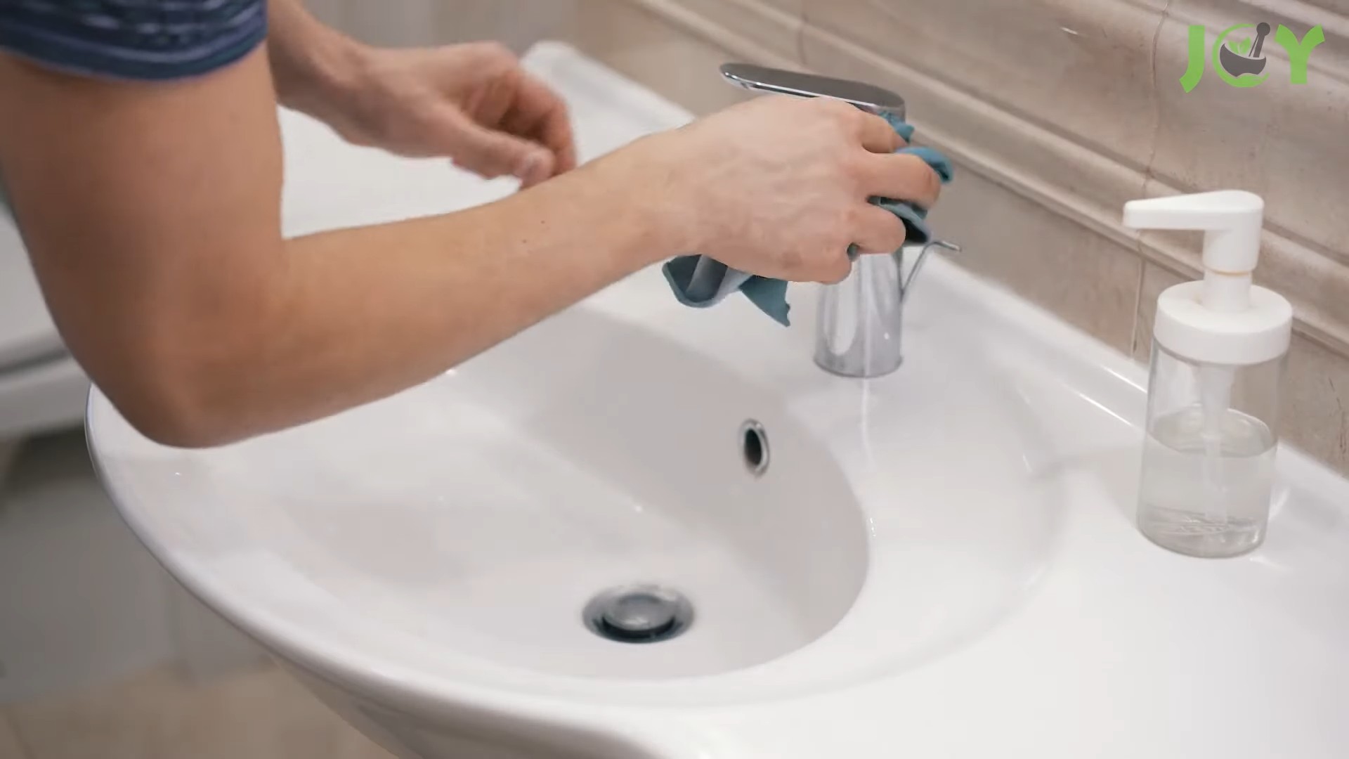 Pine Sol unusual cleaning hacks